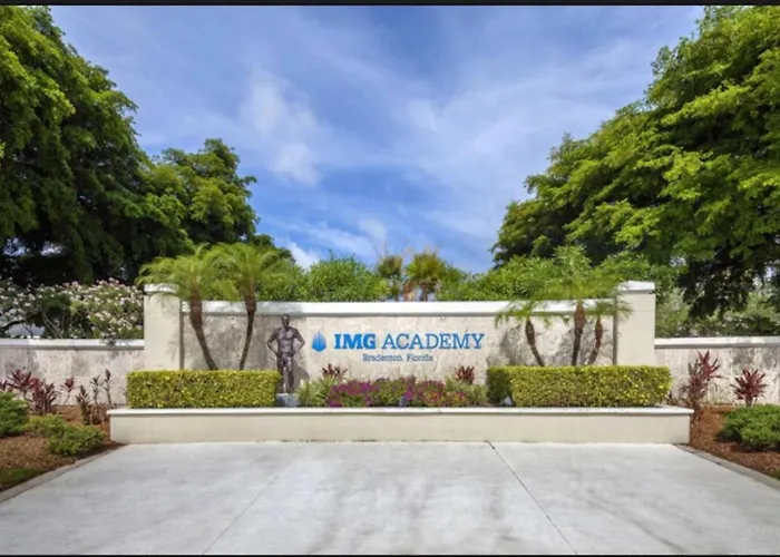 Bradenton Retreat